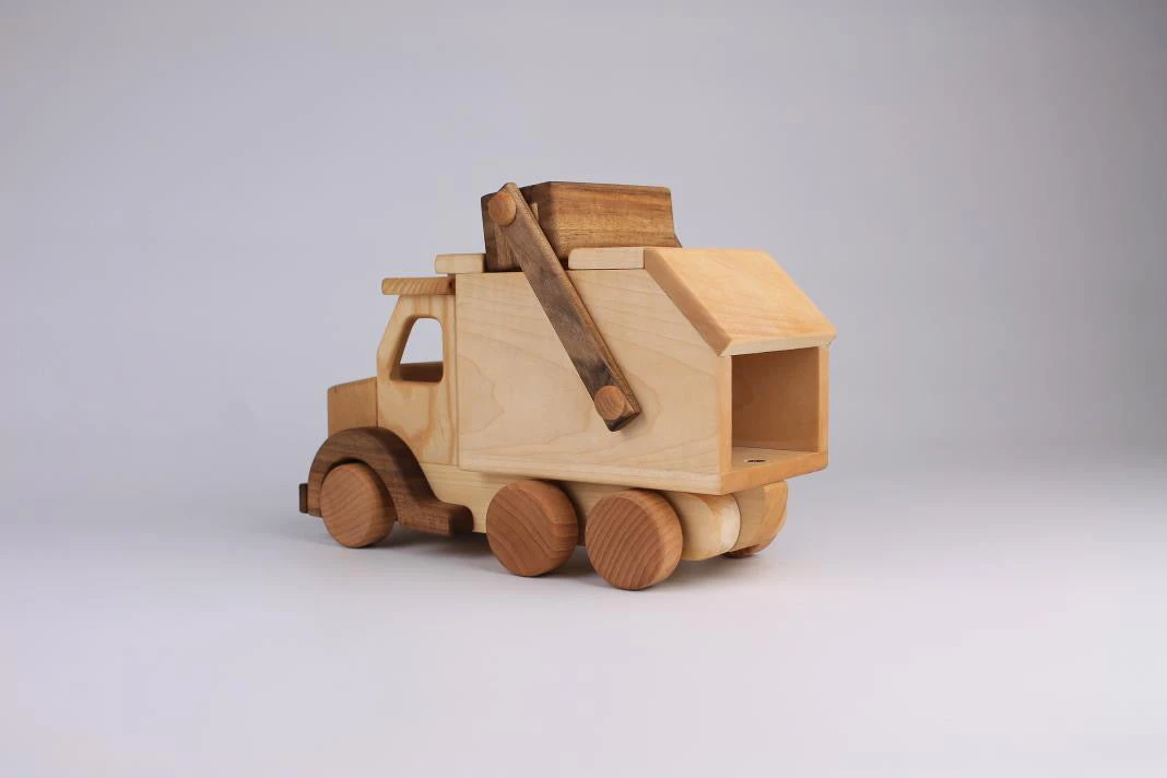 Odin Parker Handmade Wooden Garbage Truck *New* 7 Odin Parker Handmade Wooden Garbage Truck *New*