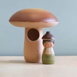*New* Gnezdo Mushroom Home With Acorn Peg Doll