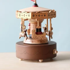 Wooderful Life *New* Christmas Carousel Music Box 8 Wooderful Life *New* Christmas Carousel Music Box