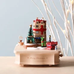 Wooderful Life Christmas City Music Box *New*