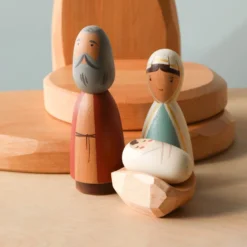 Gnezdo Handmade Wooden Peg Dolls Nativity Scene