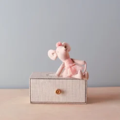 Maileg Dancing Mouse In Daybed *New*