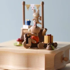 Wooderful Life Wooden Bunny Music Box *New*
