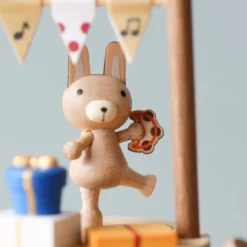 Wooderful Life Wooden Bunny Music Box *New*