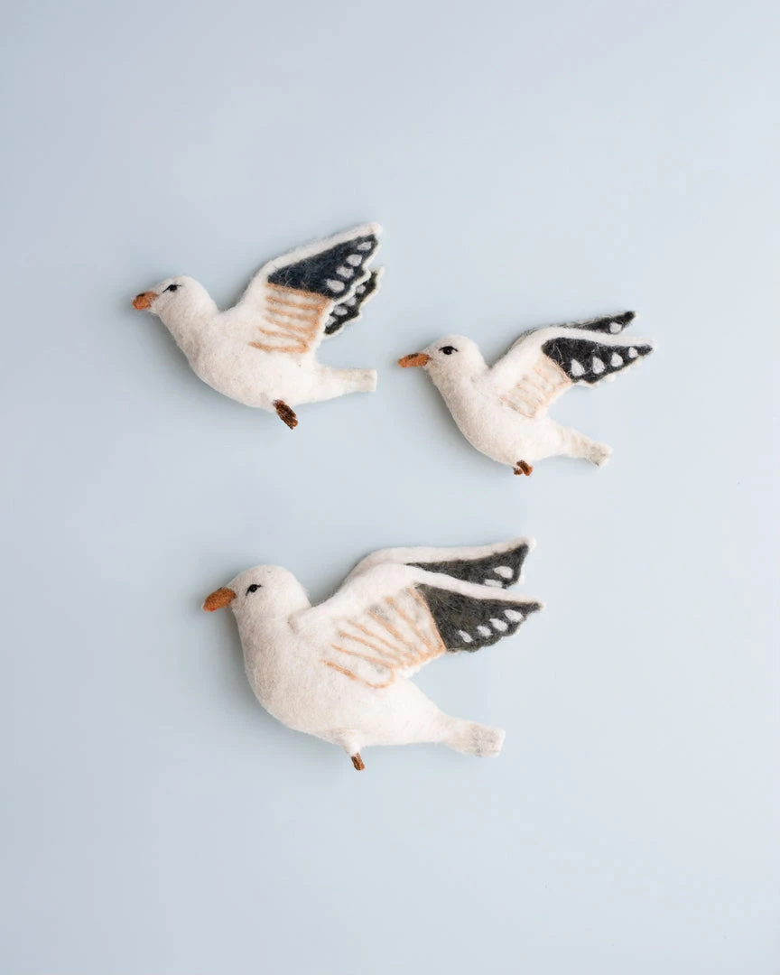 Odin Parker Flying Seagulls Wall Decor *New* 3 Odin Parker Flying Seagulls Wall Decor *New*