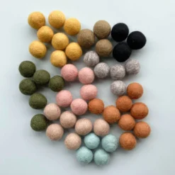 Odin Parker Exclusive 1.1" Felt Balls (pack Of 25)