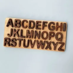 Oyuncak *New* Uppercase Walnut Alphabet Puzzle
