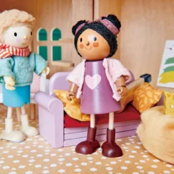 Plan Toys Ayana And Her Cat